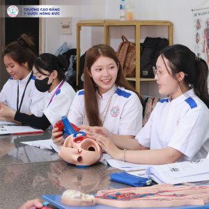 Tuyển Sinh Cao Đẳng Y Dược Hồng Đức