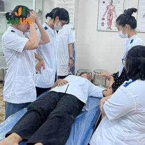 Chinh sach ho tro hoc phi nganh Y Duoc Hong Duc 2026